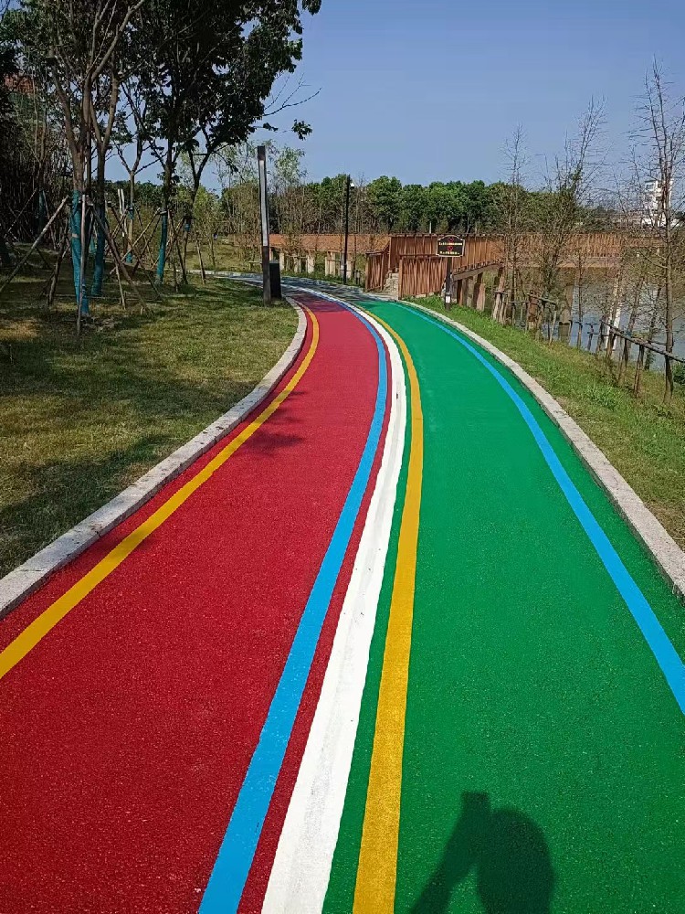 抱由镇小区划线